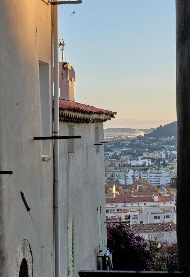 La Suite Sainte Claire Hyeres Bagian luar foto